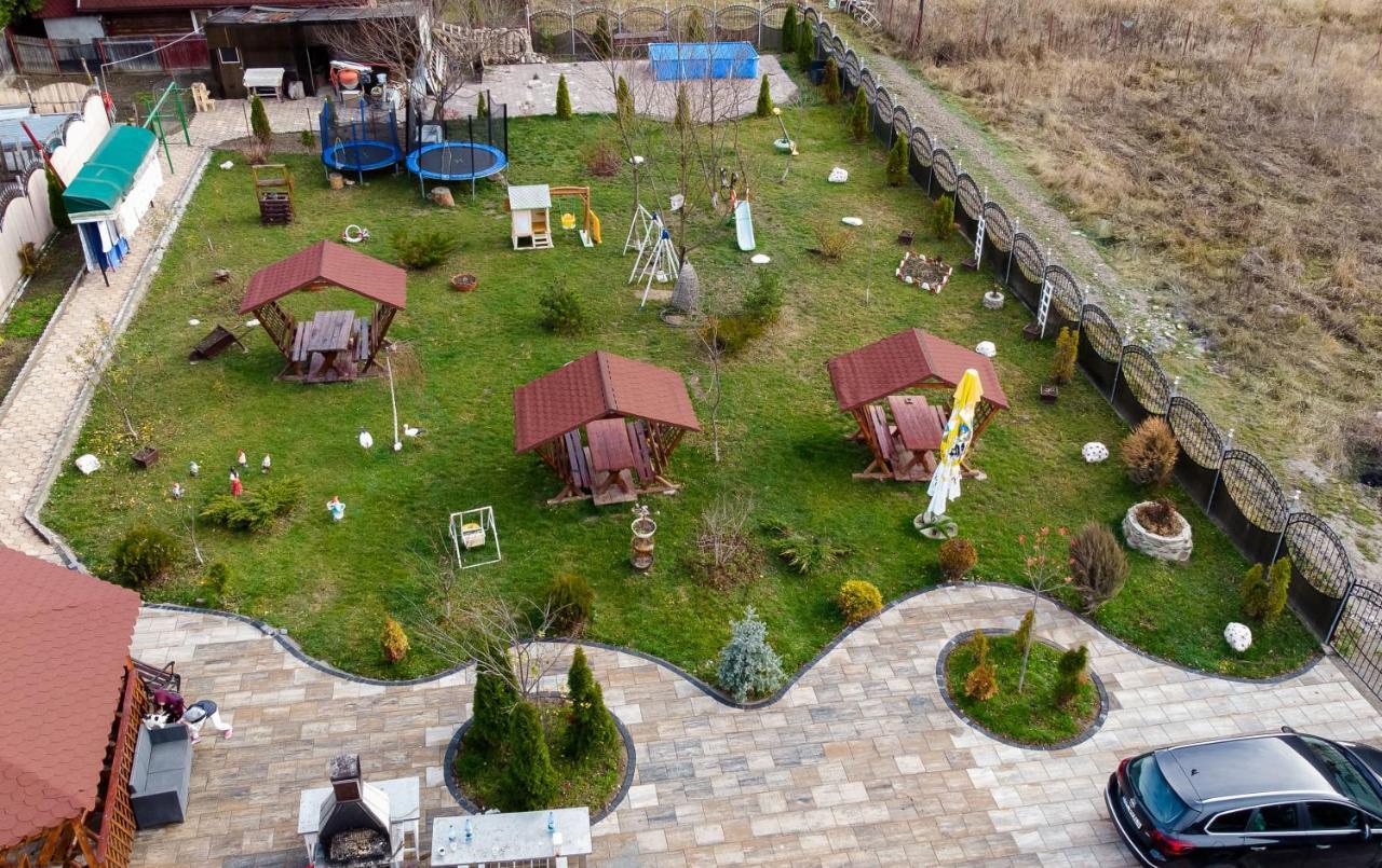 Pensiunea Grande Lepşa Екстериор снимка