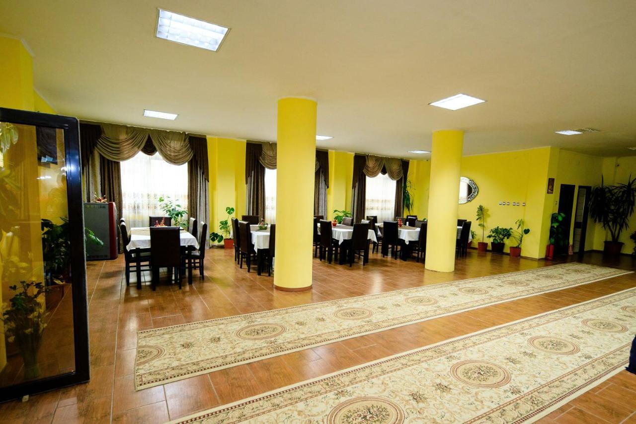 Pensiunea Grande Lepşa Екстериор снимка